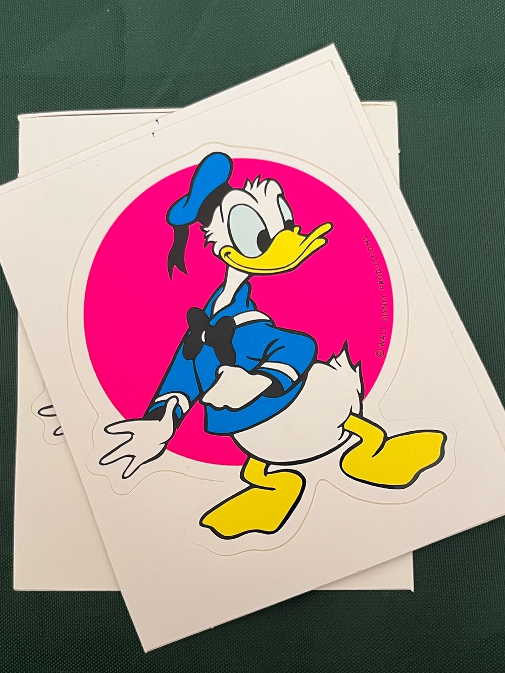 4 Donald Duck stickers